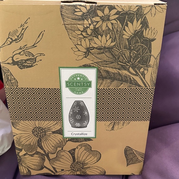 Scentsy Crystallize Diffuser Shade (Shade only) - Picture 2 of 2